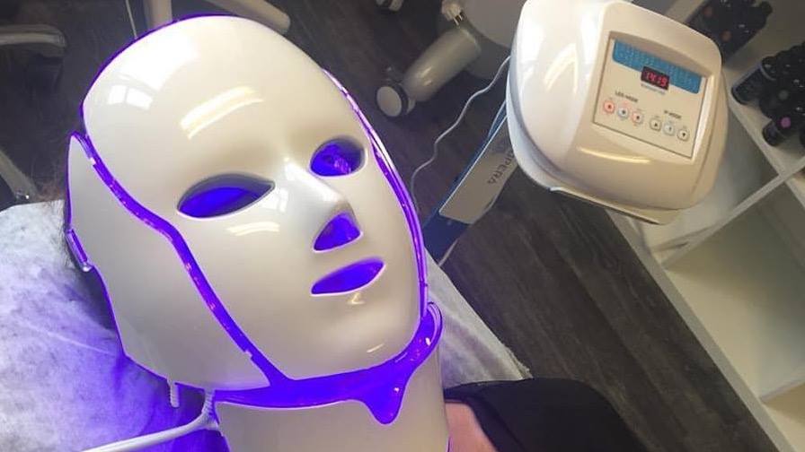NOVITÀ! Light Therapy Face Mask